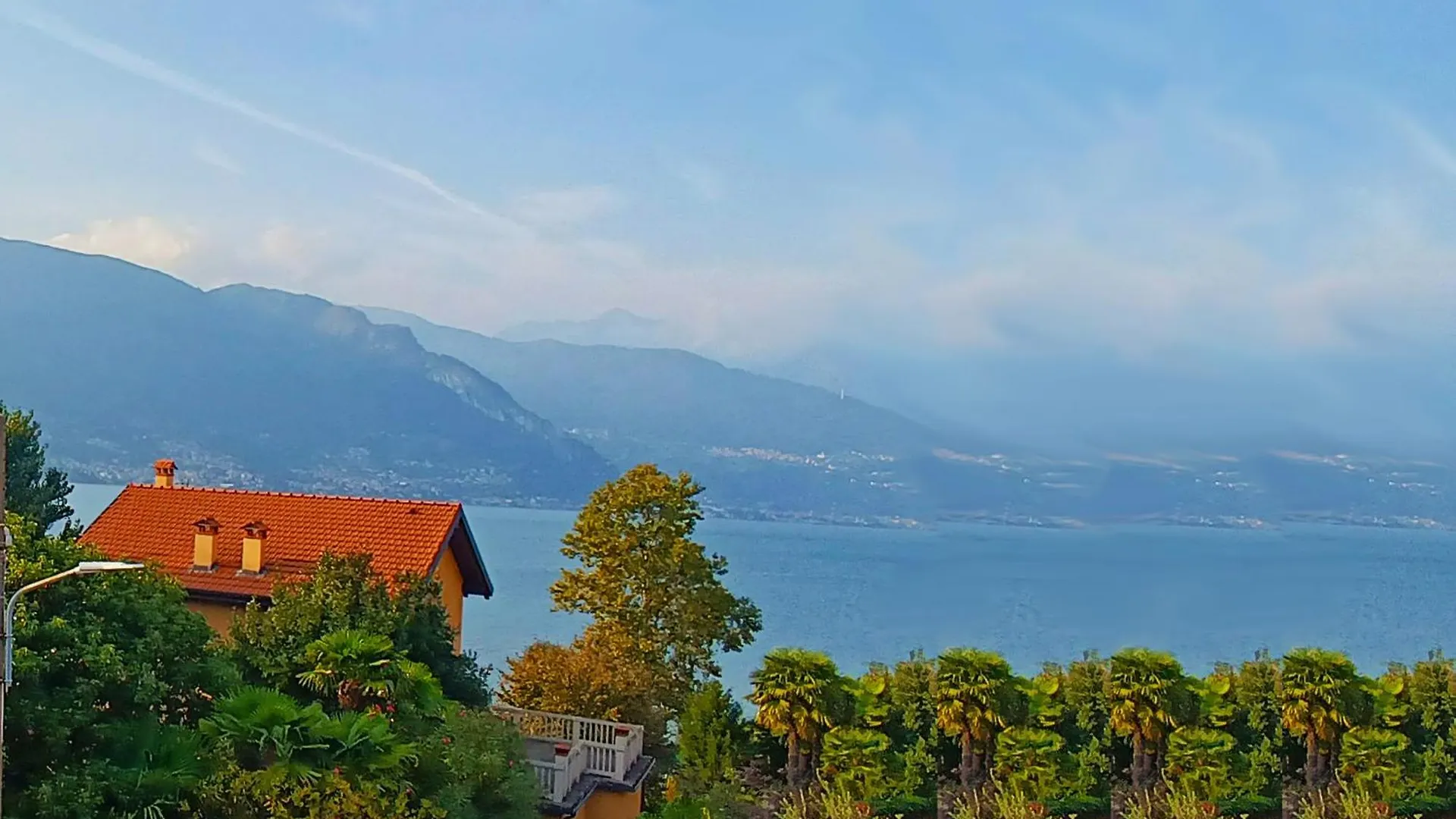 아파트 Casa Bianca, Vista Unica Sul Lago Di Como 데르비오